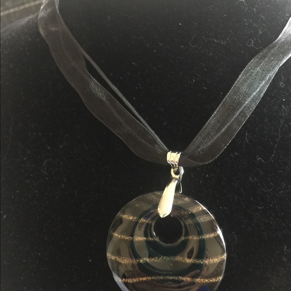 Fashion Ribbon Necklace,16”,fits like a choker - Picture 1 of 2